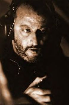 jean-reno-mission-impossible-helicopter.jpg